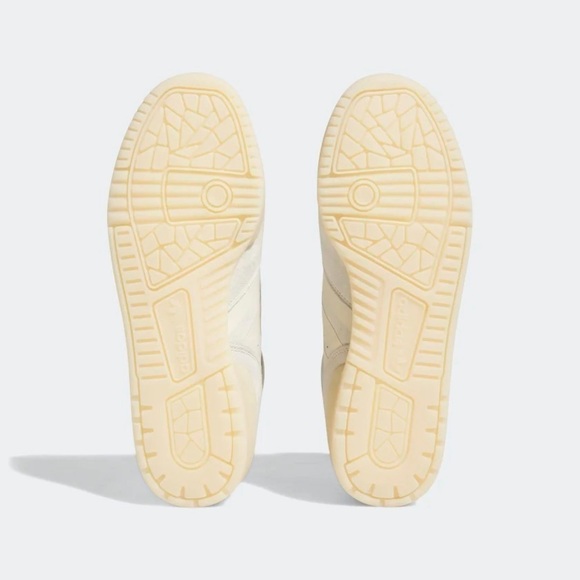 NWT ADIDAS Rivalry HI Men’s 7 Off White Cream - Picture 3 of 9